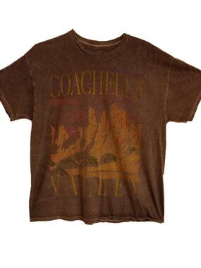 Distressed Coachella Valley XL womens t-shirt music festival tee